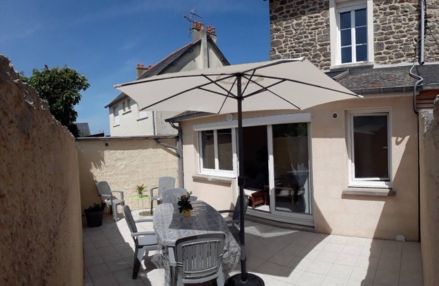 Family home 10 min from the sillon beach