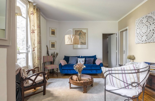 Family Home in Issy-les-Moulineaux, by Veeve