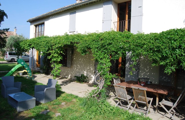 FAMILY HOUSE AVIGNON PROVENCE