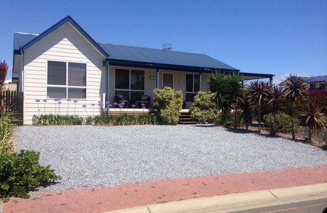 Family Retreat by the Beach | Normanville
