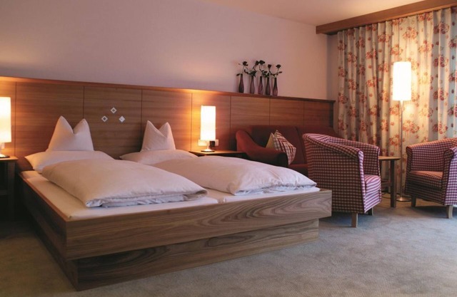 Family suite with balcony BB MS - Hotel Walserberg