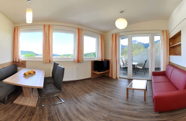 Family vacation on Lake Faak with its own bathing beach, adventure playground, hiking