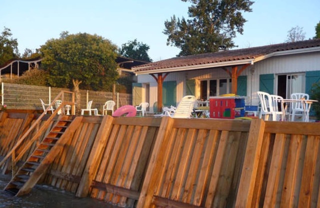 Family villa, 12 people, feet in the water of Arcachon Bay
