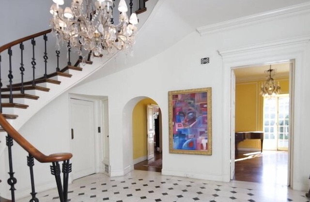 Famous LA Landmark with Private Pool & Pool Spa - Dog-Friendly