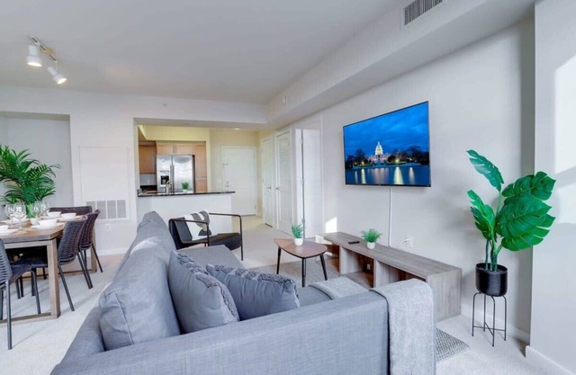 Fantastic 2/2 Apt @Pentagon City