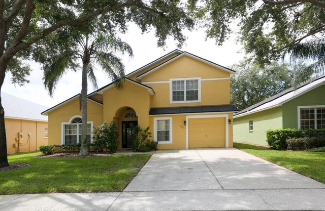 Fantastic 5 Bedroom/4 Bath Pool Home Just 20 Minutes From Disney