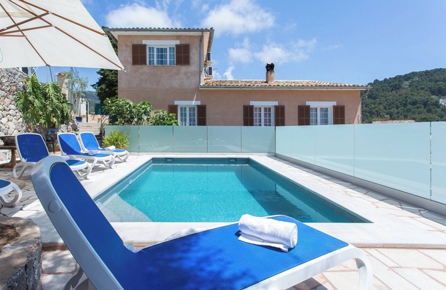 Fantastic Apartment “Casa Paqui”with Sea View, Mountain View & Wi-Fi