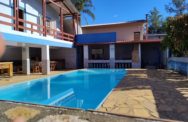 Farm 20 minutes from Pouso Alegre. Cozy, with a natural fishing spot!
