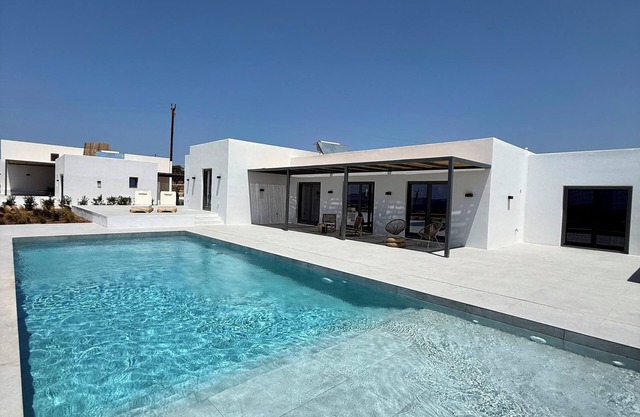 Faragas Hill Euphoria Villa