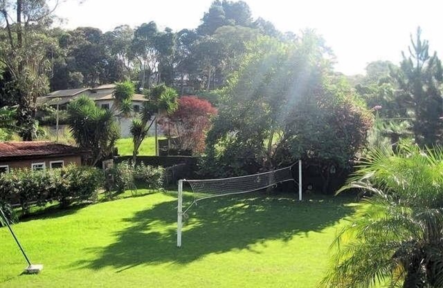 Farm in Cotia - São Paulo, Gated Community, Cozy, 45 min from SP.