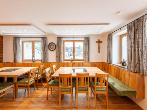 Farmhouse in Bramberg with Sauna & Ski Access
