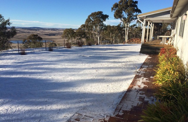 Farmhouse on Top of Varneys Range close to Snowy Mountains & Jindabyne