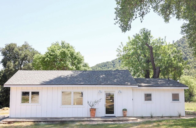 Farmstay off 46W + Vineyard Drive, Paso Robles Lavender Co, w/Hot tub