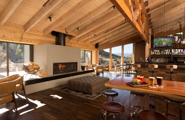 Feel at Home in this Mountainside Getaway!