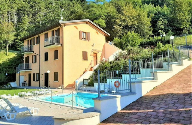 Ferienwohnung am Gardasee in Tignale, Pool, Seesicht, WLAN kostenlos