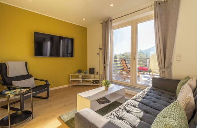 Ferienwohnung Bergblick mit Balkon und Garten - Familienfreundlich