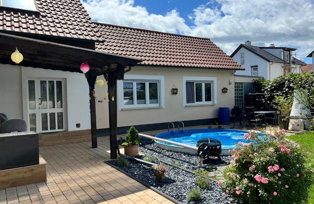 Ferienwohnung mit Pool - Römerberg - Speyer