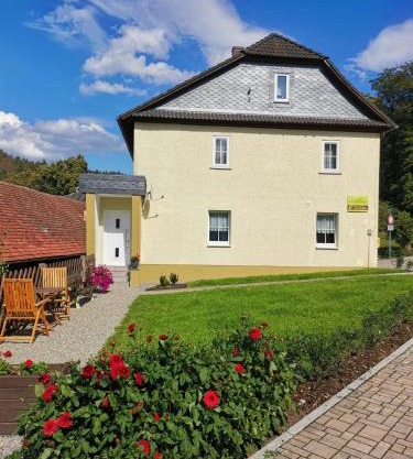 Ferienwohnung Paulinzella 9 inklusive Parkplatz und WLAN