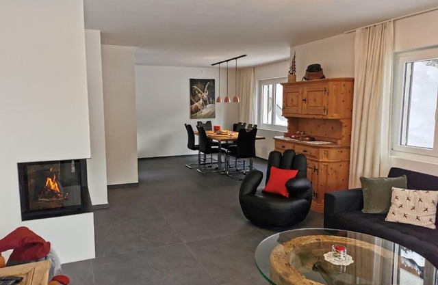 Ferienwohnung Pontresina - Chesa Andrea - Gartensitzplatz