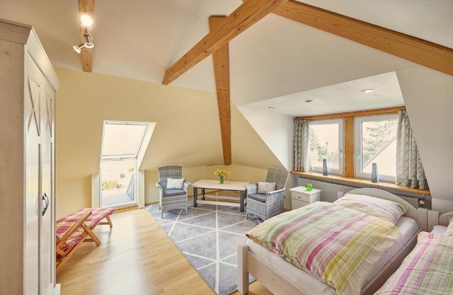 Ferienwohnung Raffael 100 qm, 2 große Betten im Wohnzimmer