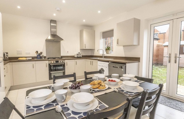Field View House | Brackley Holiday Let | 3 Beds & Sleeps 6