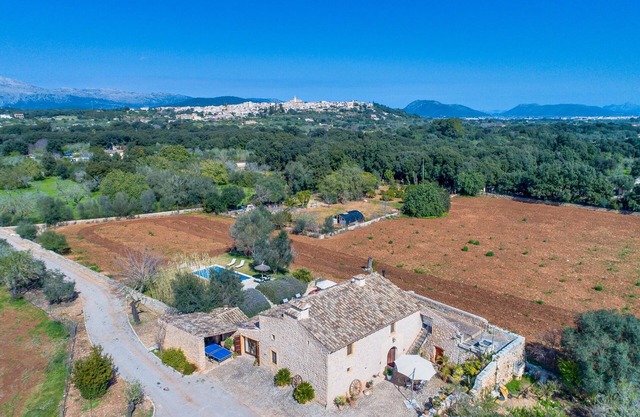 Finca in Búger with Pool & Mountain Views