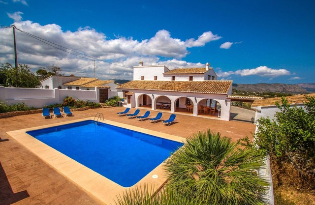 Finca Pere - panoramic hillside holiday house in Benissa