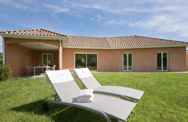 Fine holiday home on the outskirts of Lourdes