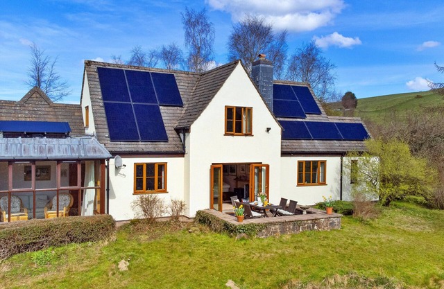 Finest Retreats | Cwmfron House