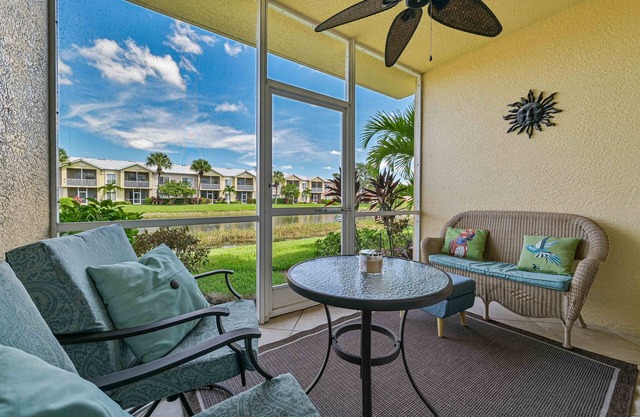First floor Condo - Lake Views - Garage - Beautiful Villagio Community!