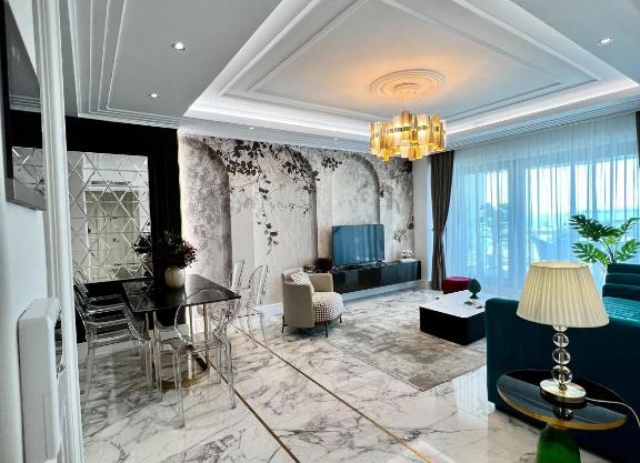 FIRST RESIDENCe