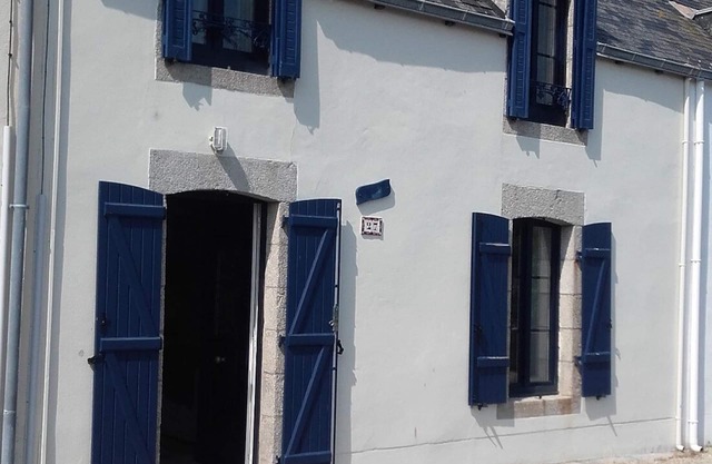Fisherman's house in the center of Guilvinec, the port at 200 m, the beaches at 1000 m.
