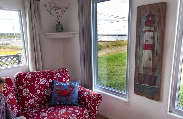 Fisherman's Rest House 30 meter distant to beach, sleeps 5