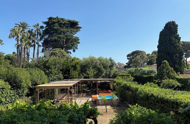 Fisherman's villa in Cap d'Antibes, 50m from Ondes beach