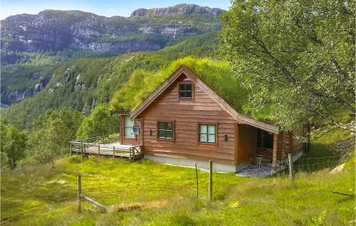 Five-Bedroom Holiday Home In Vikesa