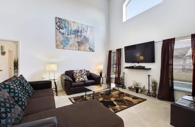 "Five Bedrooms Private Pool Home Minutes from Disney"
