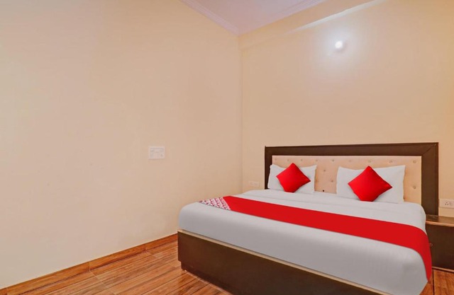 Flagship Hotel Holiday International