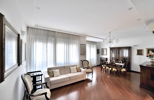 FleminHouse in Rome's posh and elegant neighborhood 10 min from the Vatican
