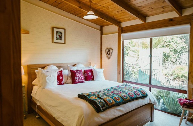 Fleurty's Point Cottage at Franklin South, Huon Valley, Tasmania