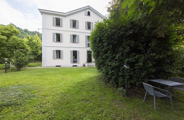 For 7 people, 115 sqm, big garden, close to every destination