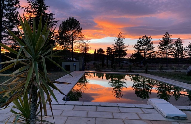 For nature lovers, charming gîte, garden and swimming pool near Uzès