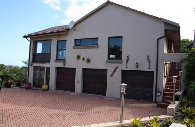 FOR THE DISCERNING TRAVELER: LARGE 5 BEDROOM (11+ SLEEPER) WITH LAVISH DECOR