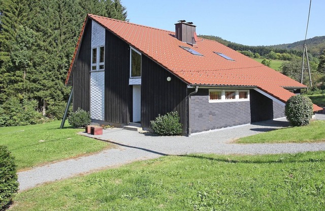 Forest Retreat for 8 Guests