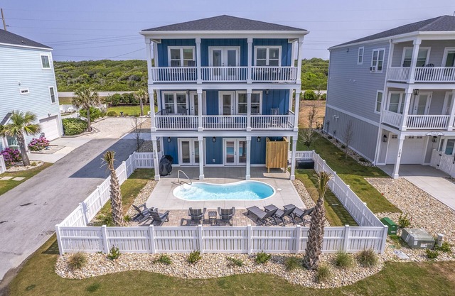 Forever Blue-Ocean View Home with Elevator
