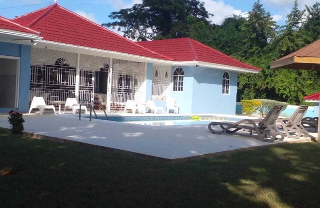 Forget your worries in this spacious and serene villa.