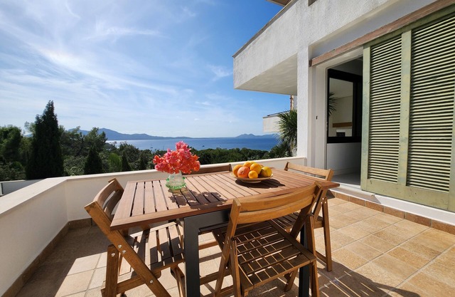 Formentor studio 2,3 persons, between Sea, Forest and Mountain.