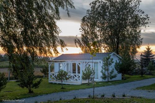 Forteca, słoneczne domki rekreacyjne