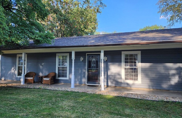 Four Bedroom Home In Terre Haute. ISU Rose Hulman