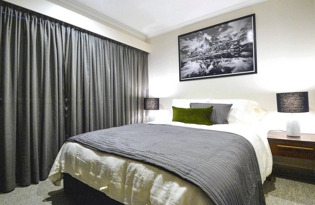Four Star 4-bedroom apartment in the centre of Thredbo