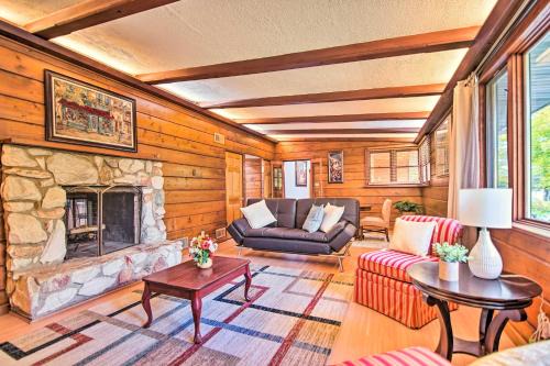 Fox River Grove Home Pets Welcome!